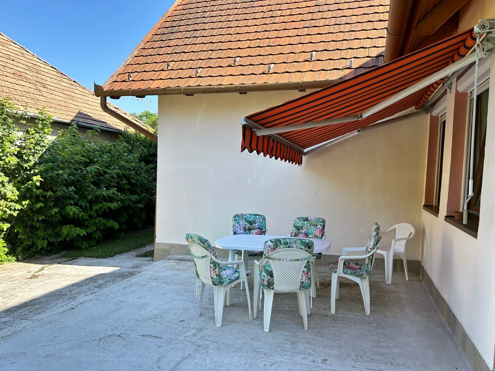 4ea91afc-9b98-44a2-9e02-e36e891042b2