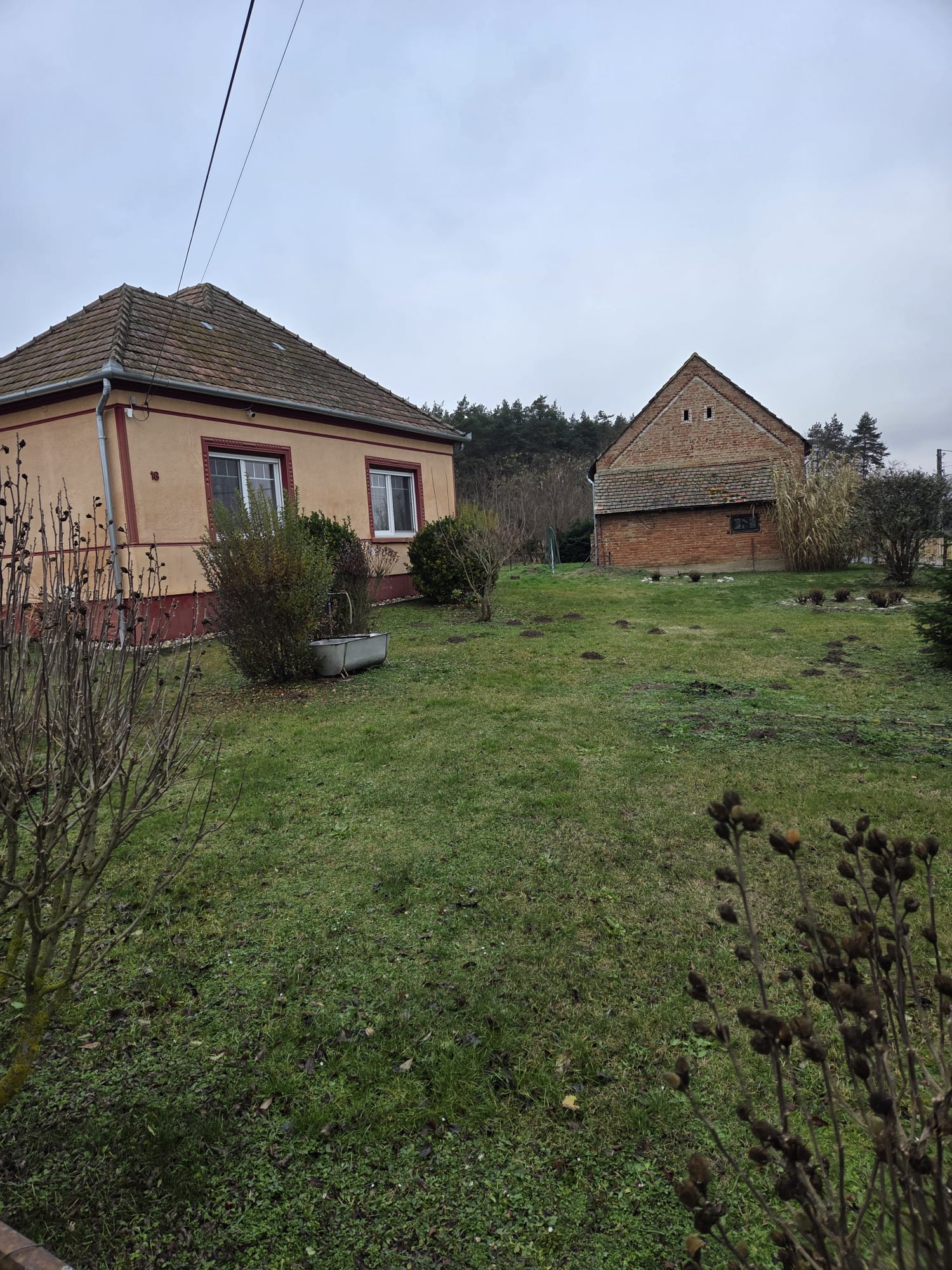 Ungarn-Ruhig gelegenes, Charmantes Familienhaus in Somogysimonyi