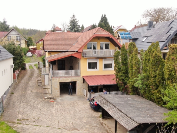 Attraktives Mehrfamilienhaus in Alsópáhok nahe Hévíz – vielseitig nutzbar – Provisionsfrei